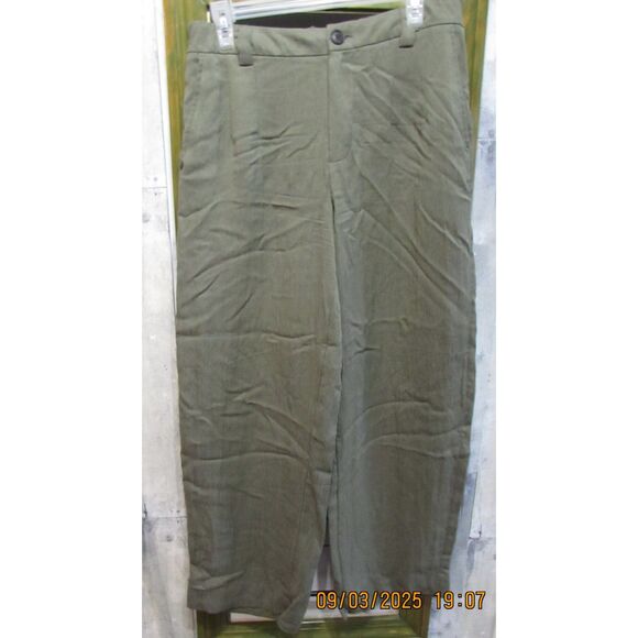 A New Day Pants - A New Day size 8 wide leg dark green pants fall button zipper elastic back comfy